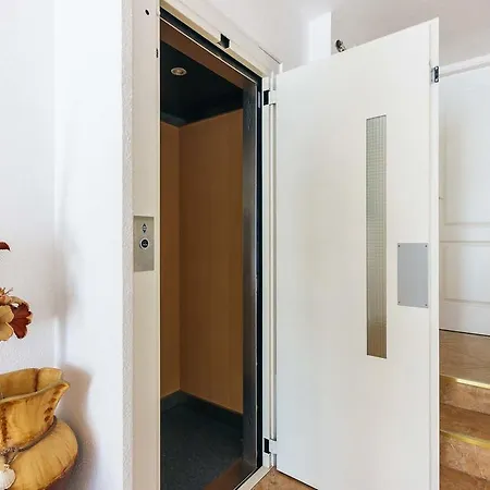 Дом отдыха Penthouse In The City Center
